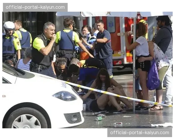 西班牙警方逮捕一名涉嫌在网络威胁欧冠裁判的嫌疑人 西班牙警方逮捕一名涉嫌在网络威胁欧冠裁判的嫌疑人