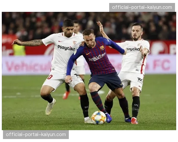 气象部门发布预警，本轮塞维利亚主场赛事可能因暴雨延期